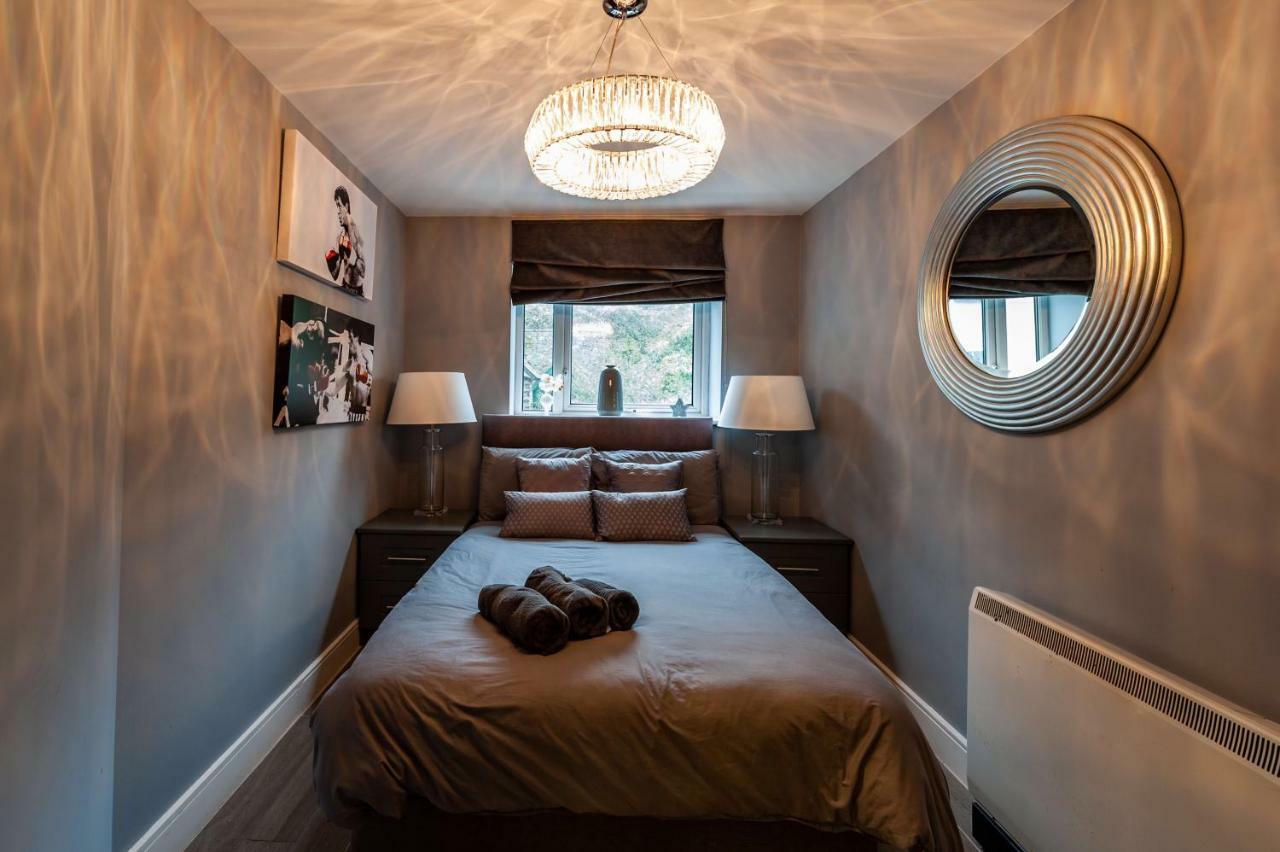 The Town House Kinsale, Hosted By Exquisite Holiday Homes, Sleeps 16 Exterior foto