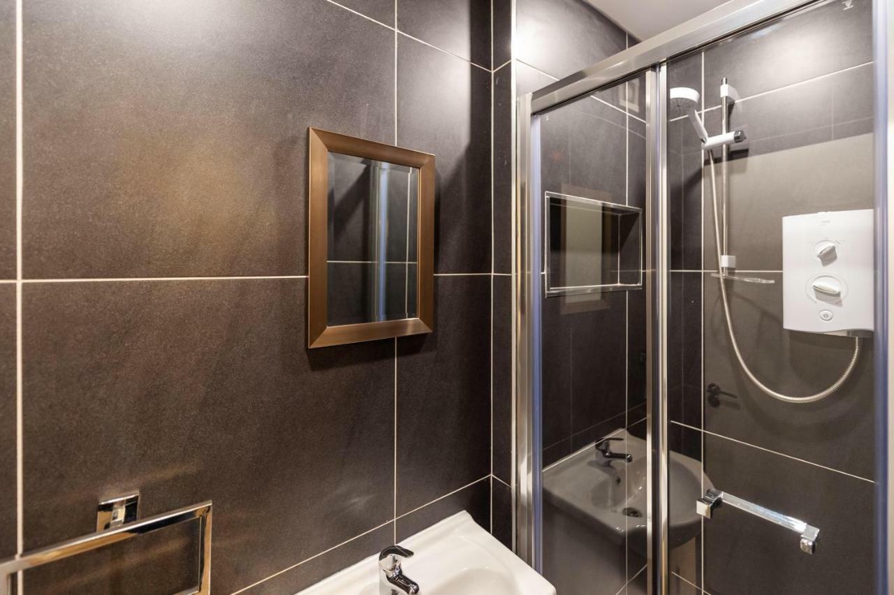 The Town House Kinsale, Hosted By Exquisite Holiday Homes, Sleeps 16 Exterior foto
